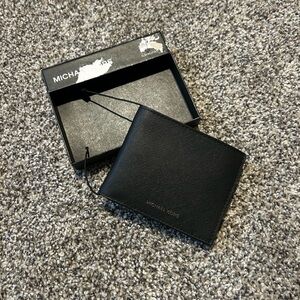 Michael Kors Men’s Black Leather Bifold